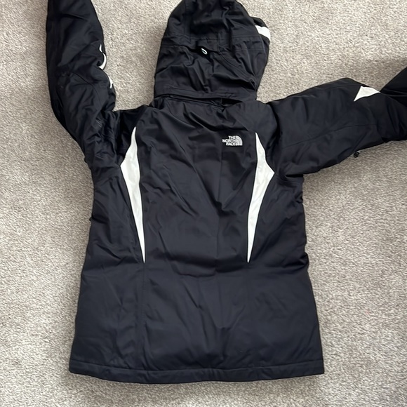 The North Face ski jacket - Picture 4 of 8
